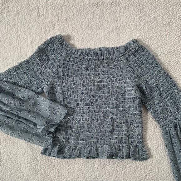 Pseudio Blue Crop Top - Picture 1 of 10